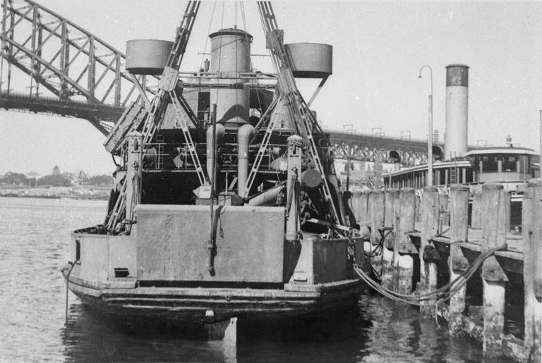 Sydney ferry KOONDOOLOO as converted to army repair craft S181 (1942–50)