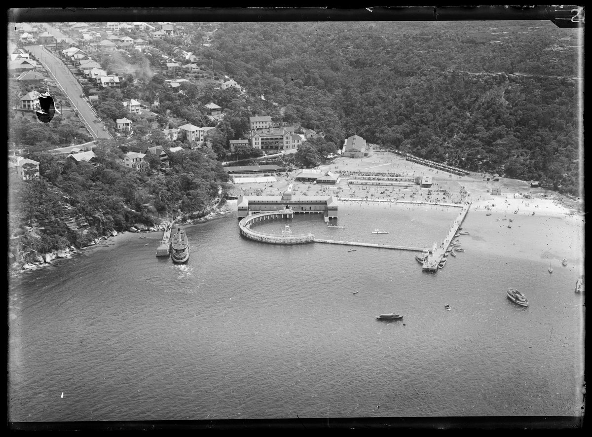Clifton Gardens aerial photo 1938, Mosman (c. 1938)