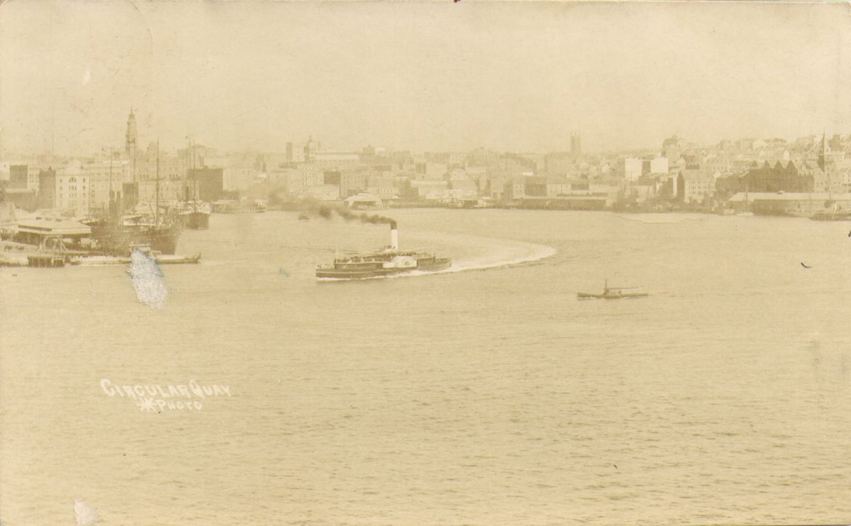 Sydney ferry NARRABEEN (I) leaving Circular Quay (c. 1903)