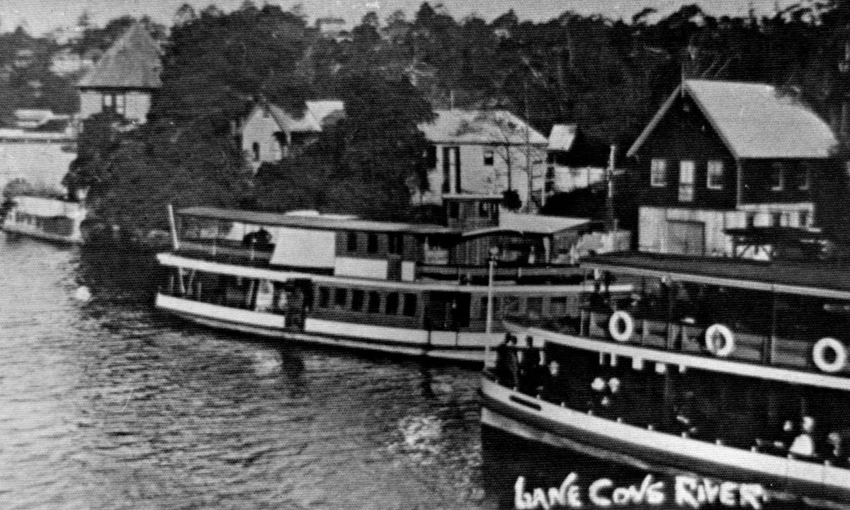 Sydney ferry PEARL III at Fig Tree Joubert base (1884–1911)