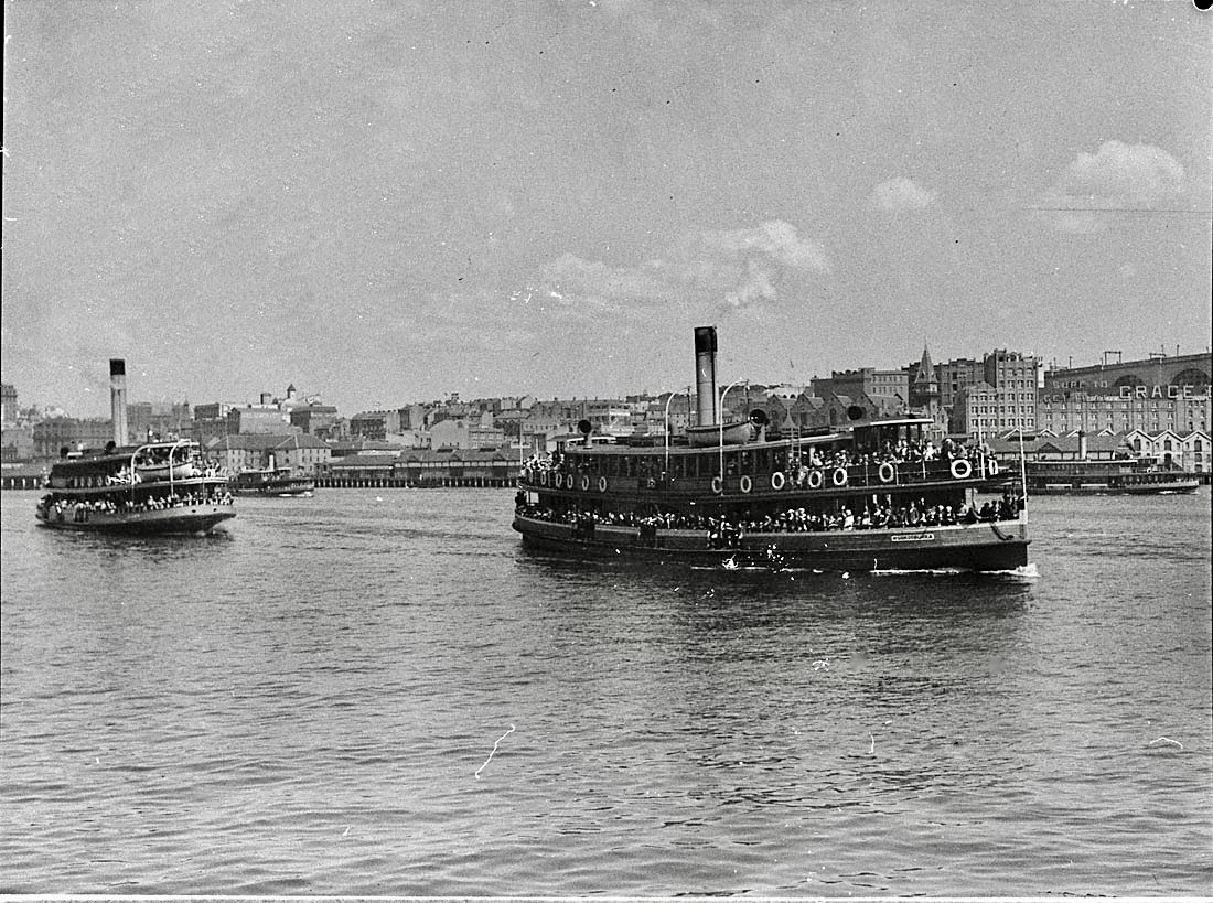 Sydney Ferries KIRRULE and KOOKOOBURRA leaving Sydney Cove, Circular Quay (1936)