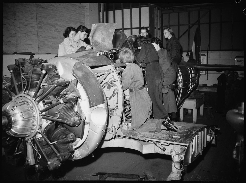 W.A.A.F.s at Ultimo Technical College, Sydney, 1943
