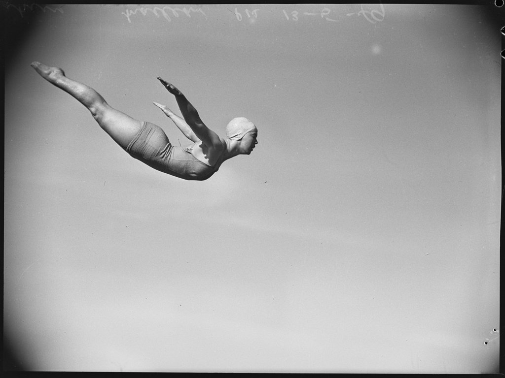 Nolene Maclean, diving champion, Sydney (attrib.), 1949