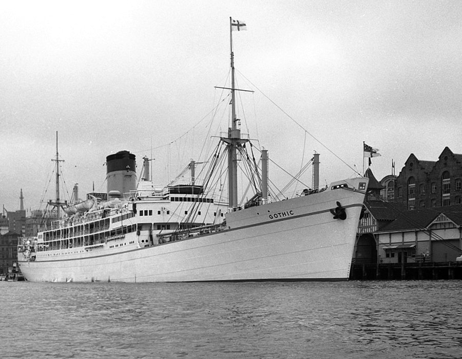 Royal Yacht Gothic cropped, Circular Quay (1954)