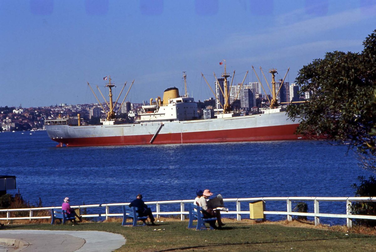 70-666 Harbour from Cremorne Point, Sydney 1970