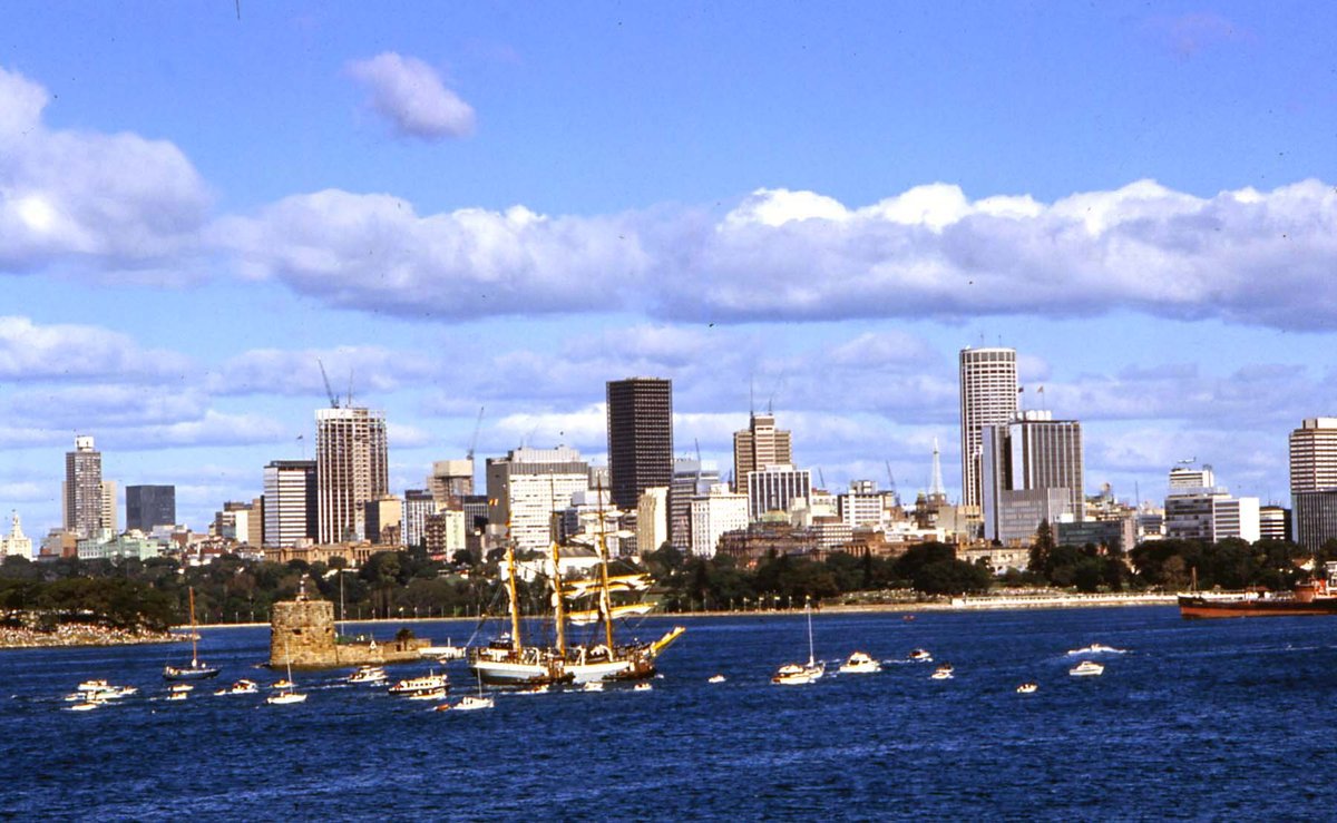 70-677 Dewarutji arriving, Sydney 1970, Sydney Harbour