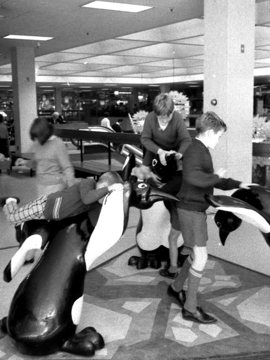68-09 Roselands 4, Sydney 1968