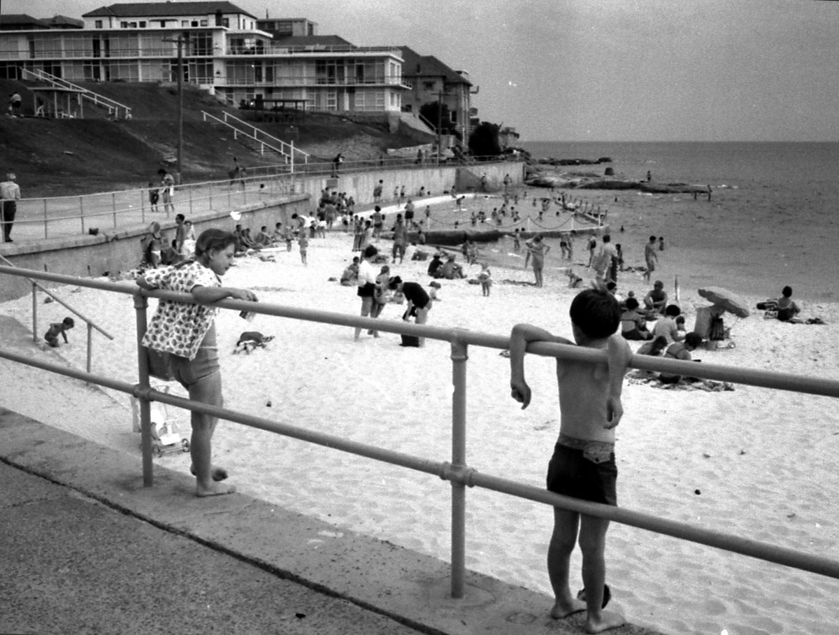 68-11 Bondi 2, Sydney 1968, Bondi Beach