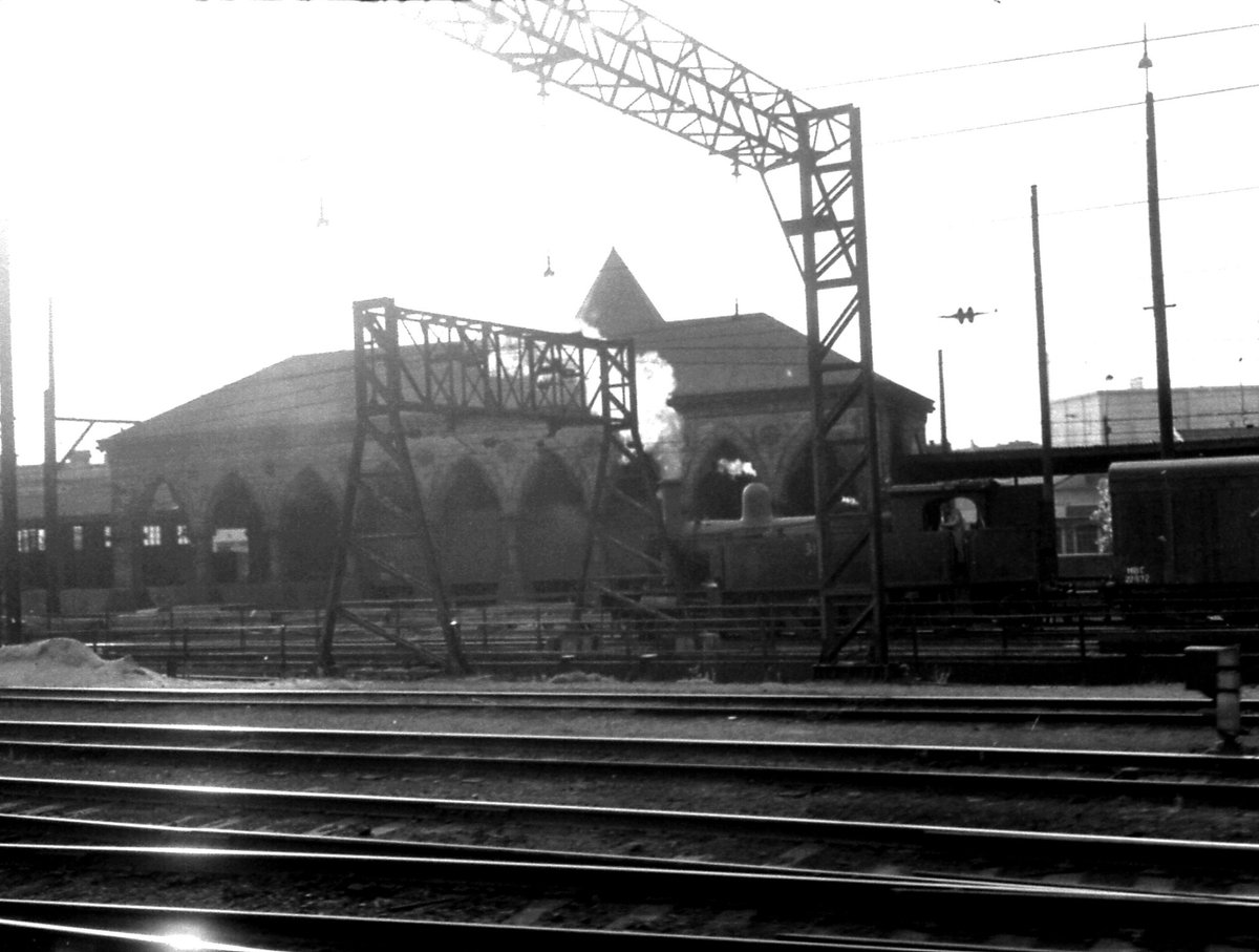 68-11 Railway 2, Sydney 1968, Redfern