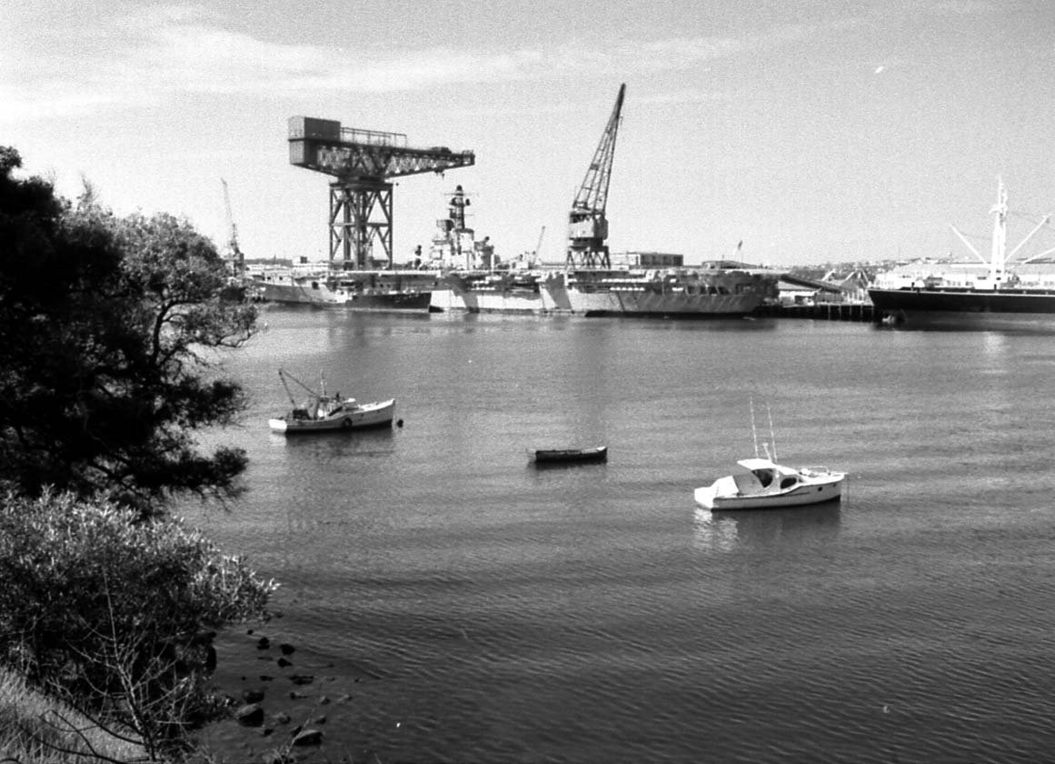 69-04 Botanical Gdns vicinity 01, Sydney 1969, Sydney city centre