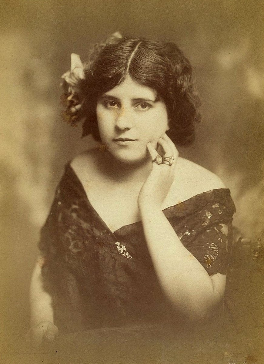 Adelina de Lara 1900, Sydney city centre