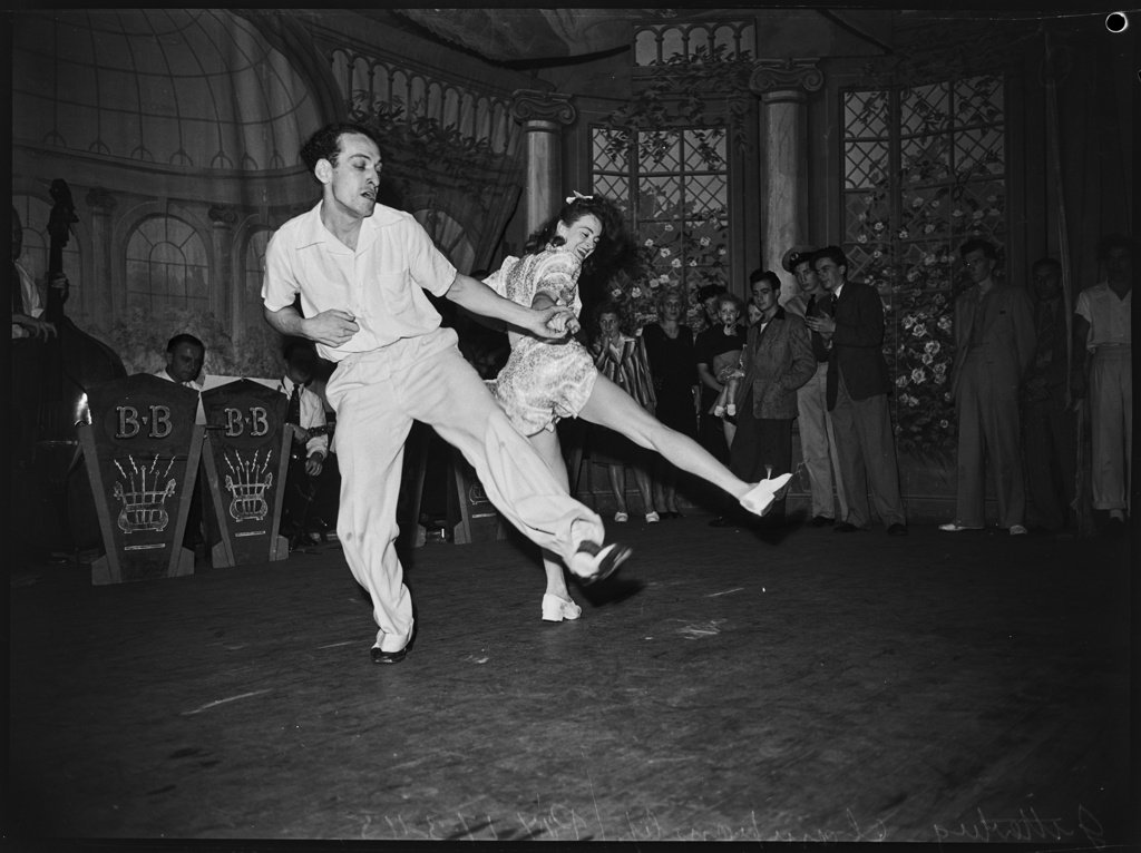 Jitterbug dancers, Sydney (1948)