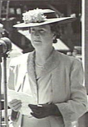 Vera Forde, wife of Frank Forde, 1942, Sydney Harbour