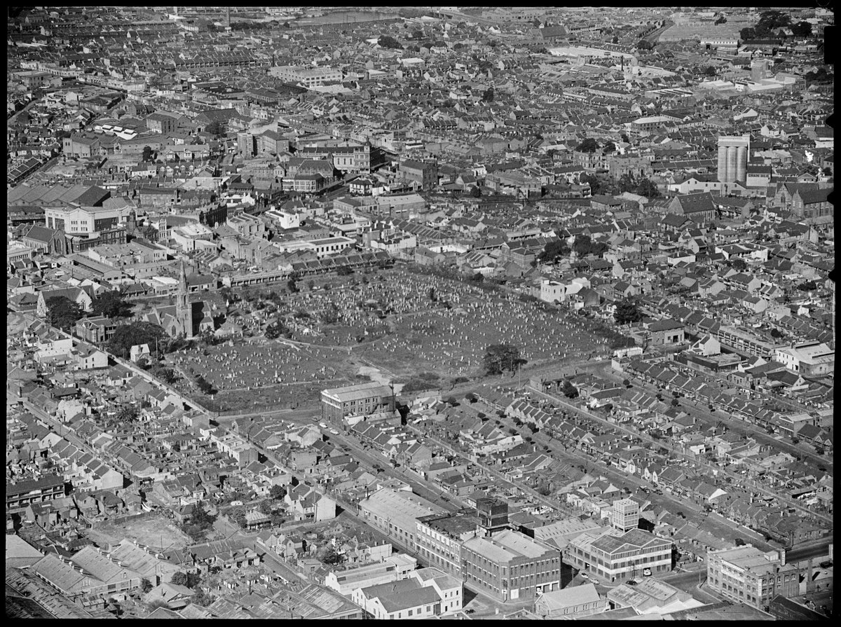 Camperdown Cemetery (1946)
