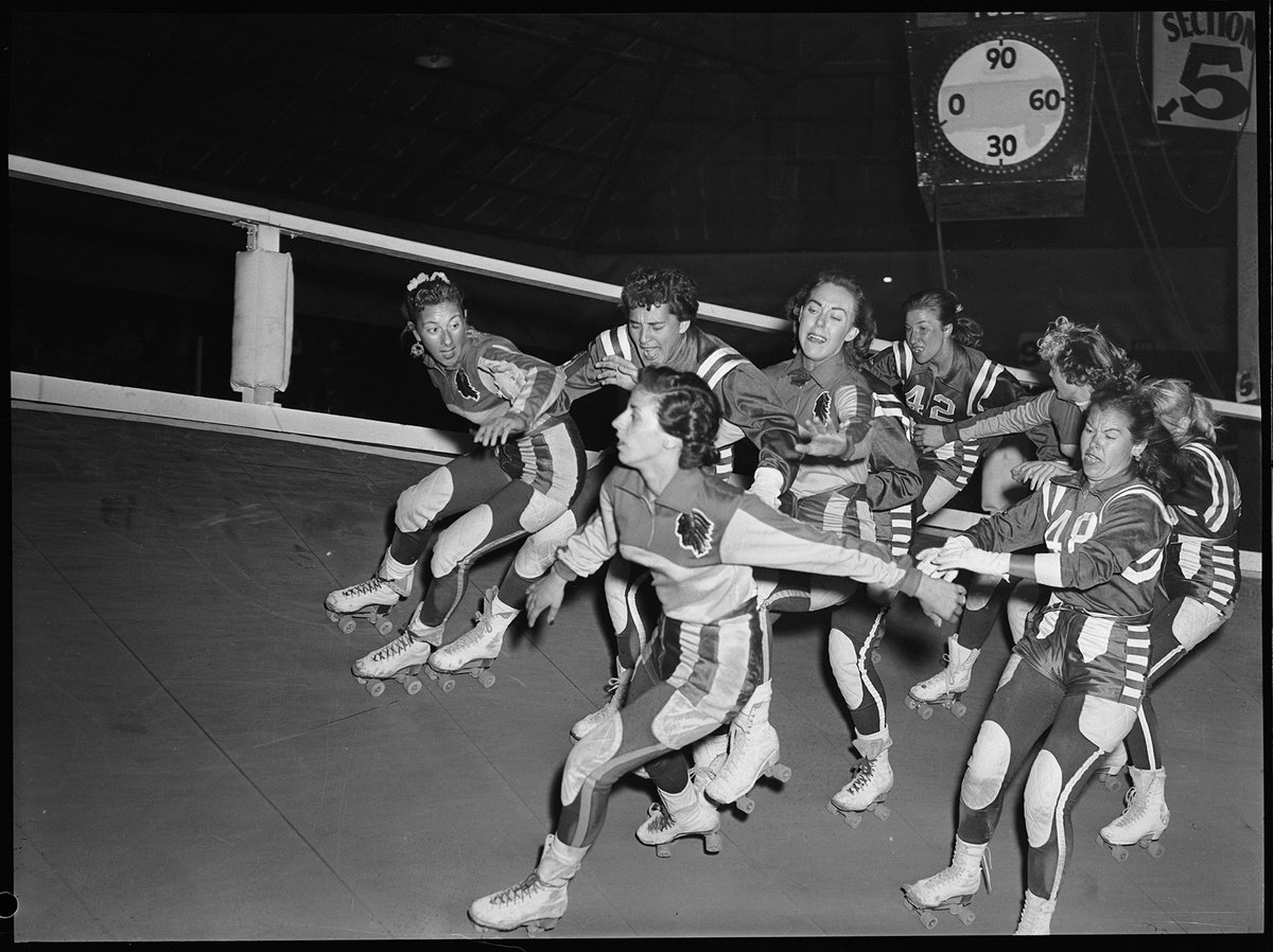 Commandos on skates, Sydney, 1955, Rushcutters Bay