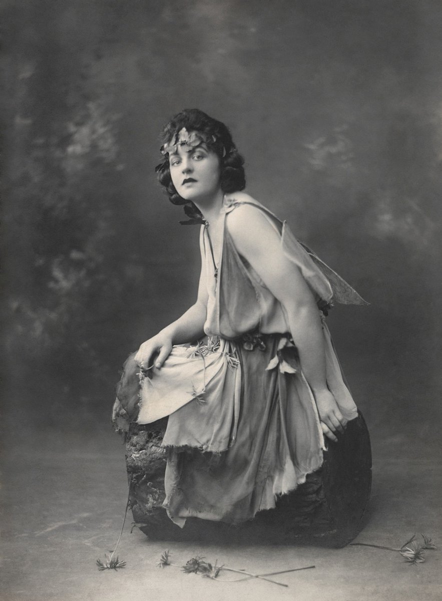 P.L. Travers as Titania in a production with Alan Wilkie, Sydney (c. 1922)