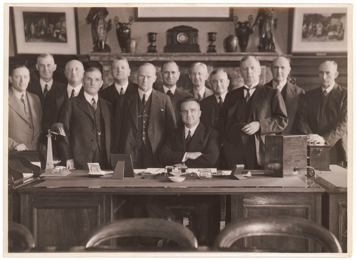 Bertram Stevens and cabinet 1939 Flickr 5569931672 e072882335 o, Sydney