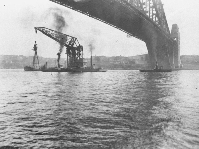 Titan and Sydney mast, Mosman (1929)