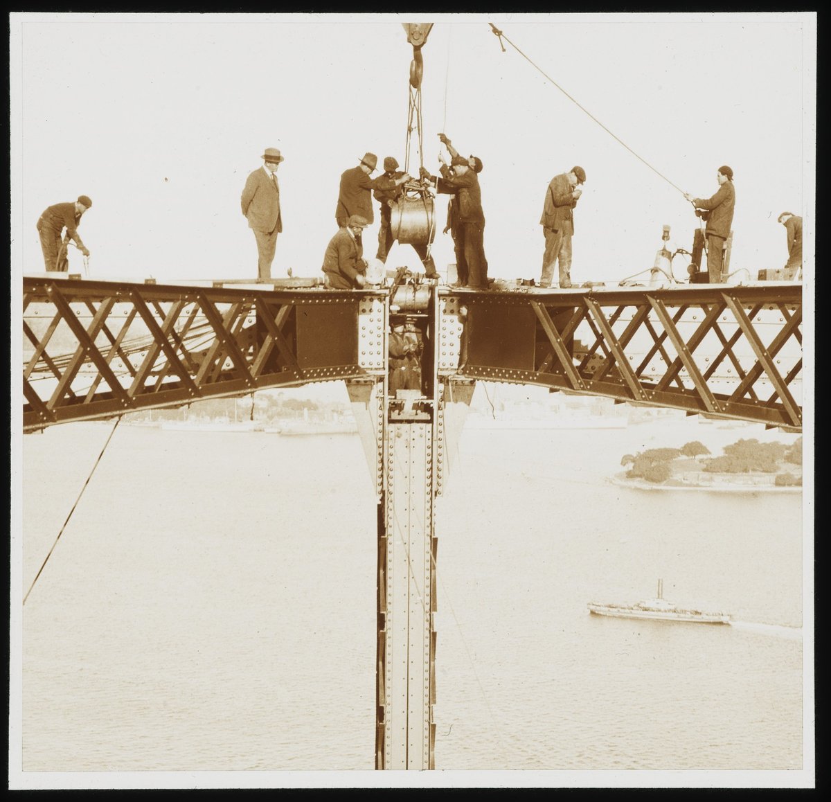 Sydney Bridge F Cash, Sydney Harbour (1930)