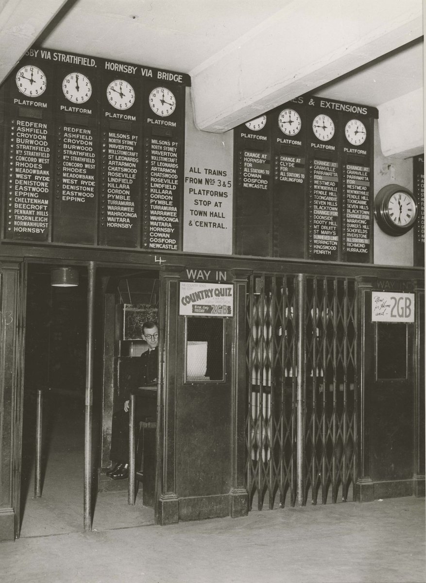 Indicator boards at Wynyard old1, Sydney city centre (1948)