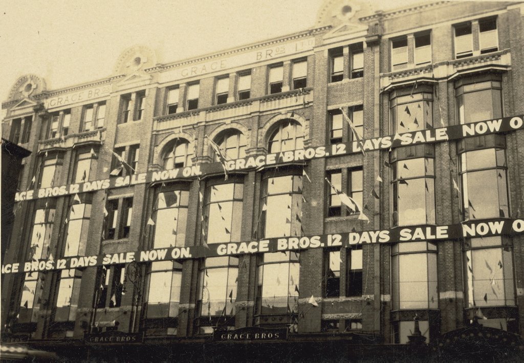 Advertising signs for Grace Bros 12 Days Sale, Sydney (1930s)