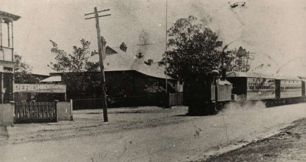 Train near Showground Road in Castle Hill 1910, Moore Park