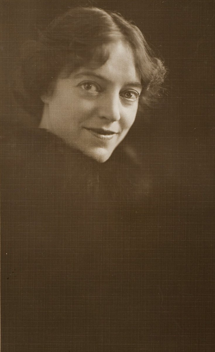 Ada Reeve crop, ca. 1910-1913 May Mina Moore, Sydney (1910–13)