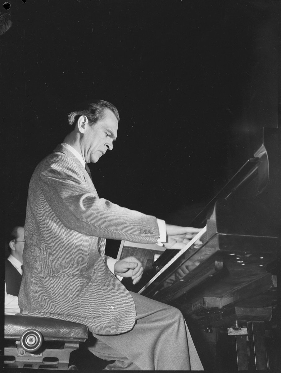 Pianist Malcuzynski 1949, Sydney