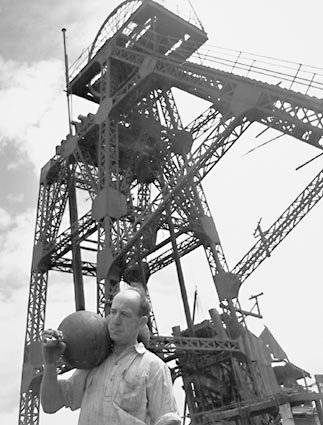 Balmain Colliery 1 (1949)