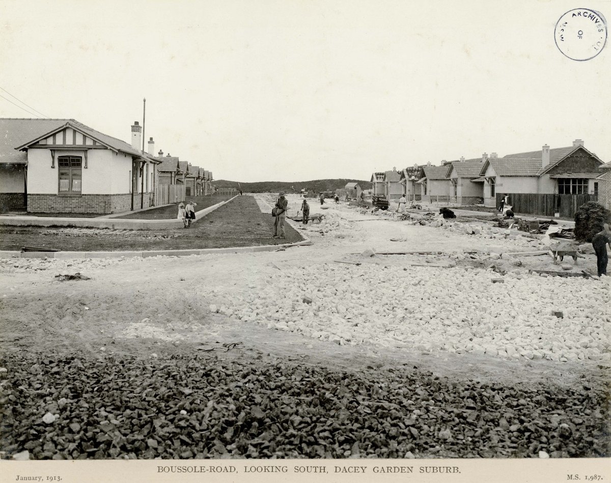 Boussole Road, looking south, Dacey Garden suburb, Daceyville (1913)