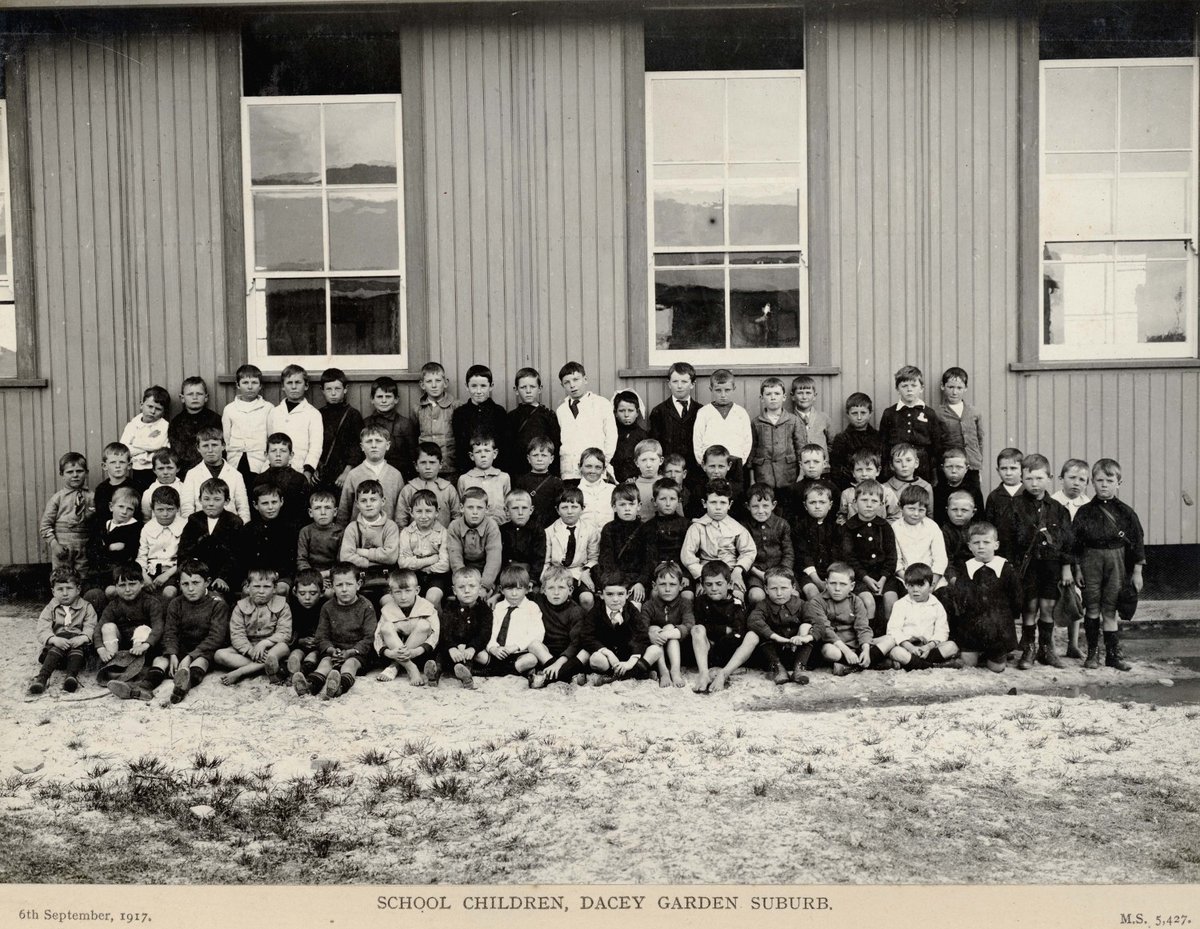 School children, Dacey Garden suburb, Daceyville (1913–18)