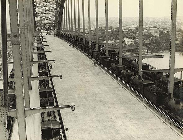 Sydney Harbour Bridge - Full test load on Main Span (c. 1929)