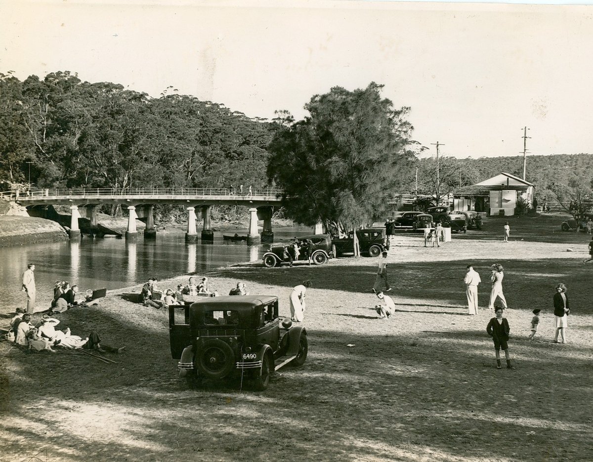 View of picnic ground at Fullers Bridge, Lane Cove National Park (NSW) (c. 1943)