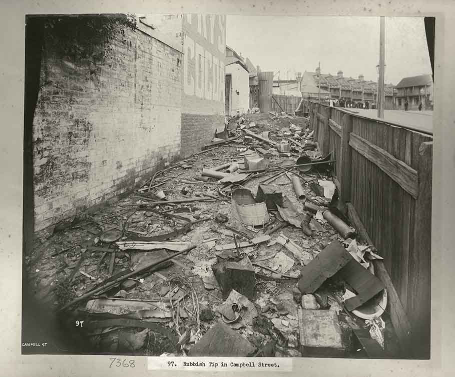 Rubbish tip, Campbell Street, Sydney, Sydney city centre (c. 1900)