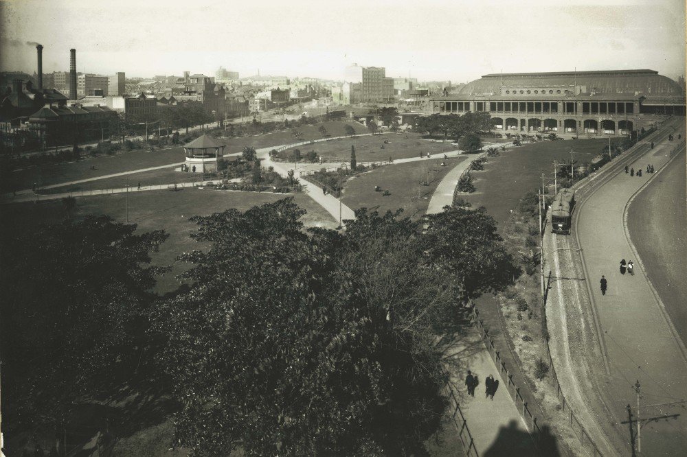 View of Central Railway Station, Sydney - approach road, Haymarket (c. 1908)