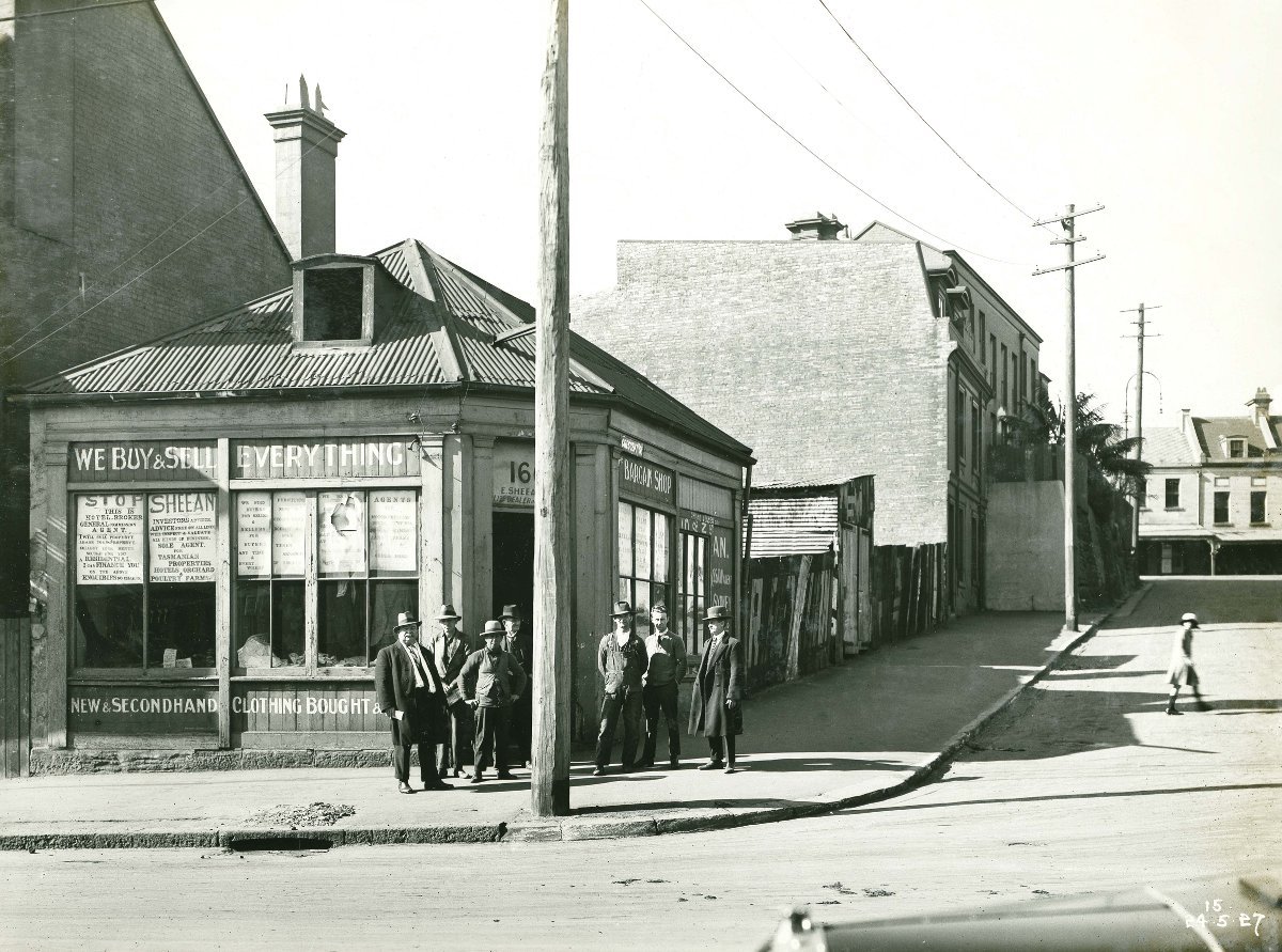 Corner of Kent Crescent Street, 1927, Sydney Harbour