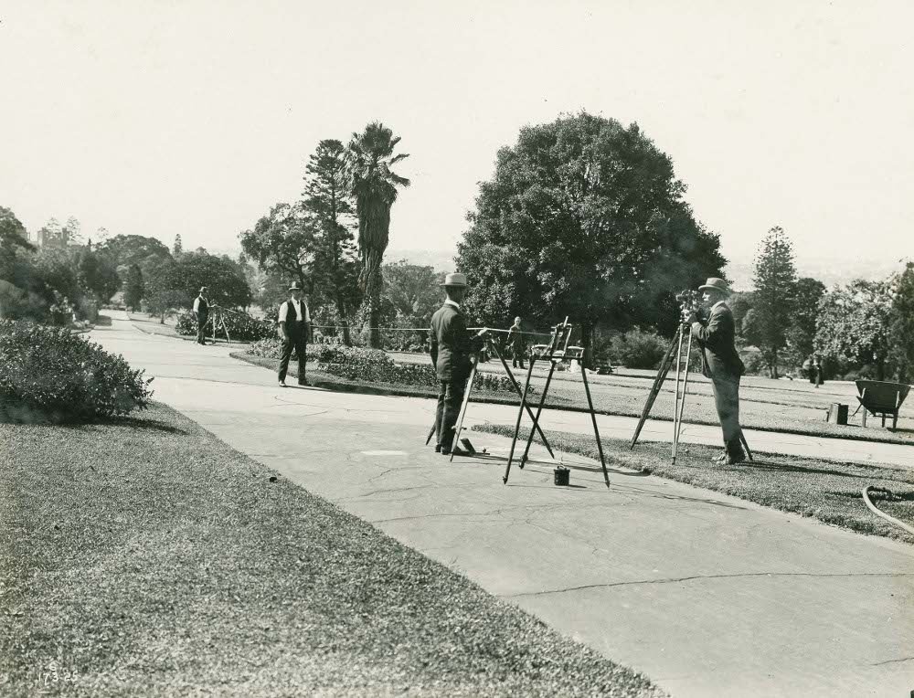 Surveyors at work, 1925, Sydney city centre (c. 1925)