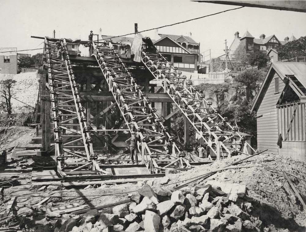 Escalators. New Lavender Bay Station, Milsons Point (1924)