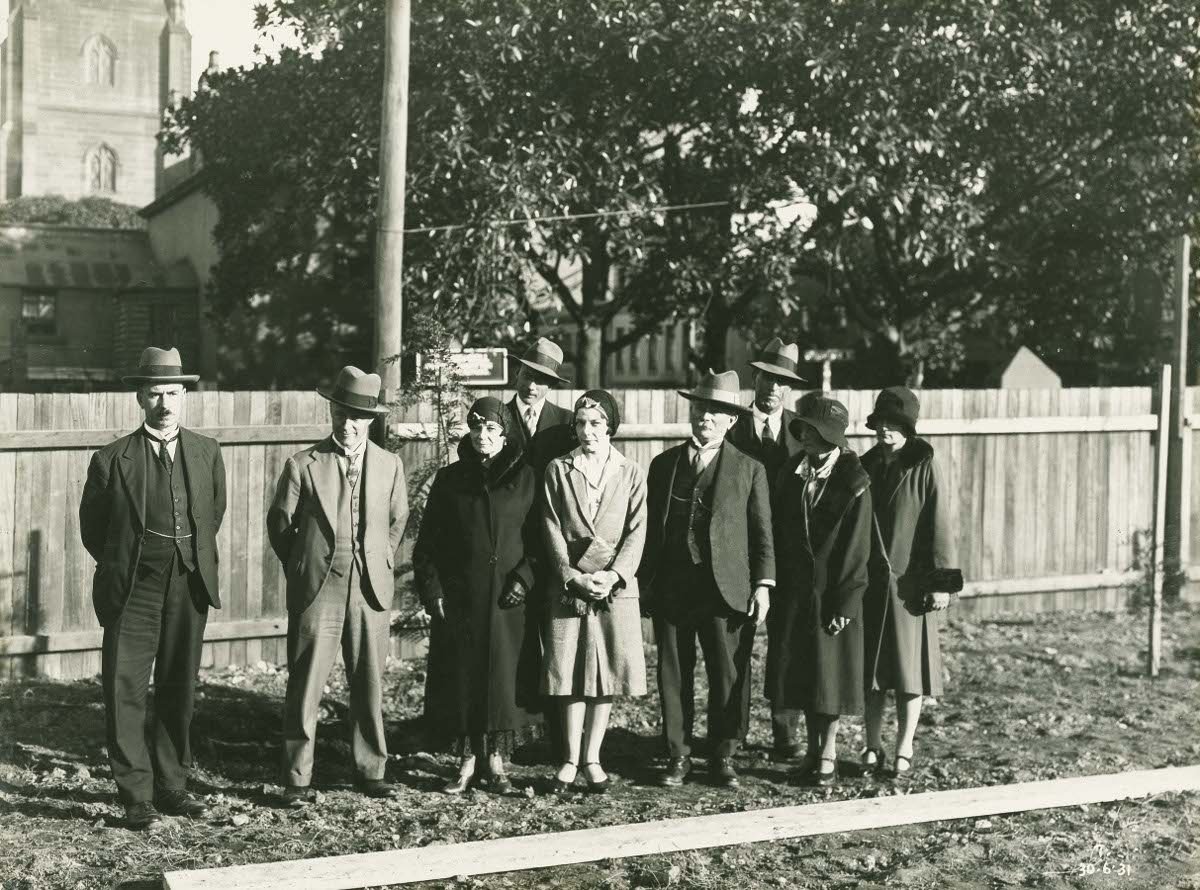 Crescent Parklet, tree planting 1931, Fairfield