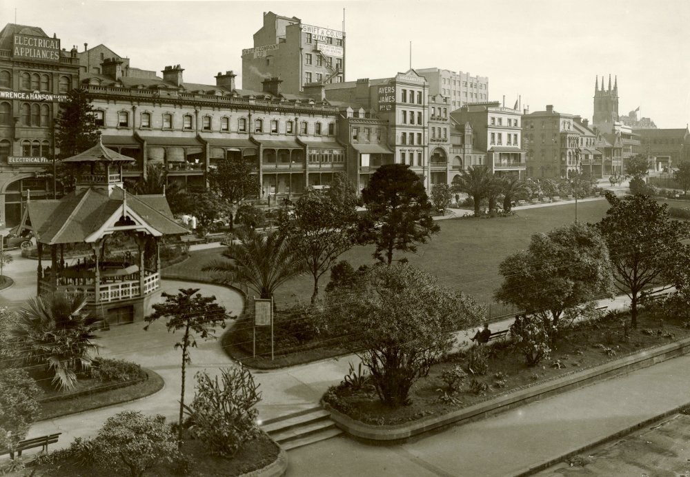 Wynyard Park, Sydney 1920, Sydney city centre (c. 1920)