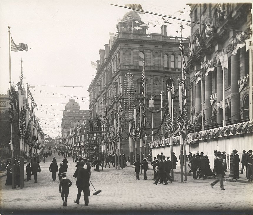 Federation decorations, Bridge Street, Sydney, Sydney city centre (1901)