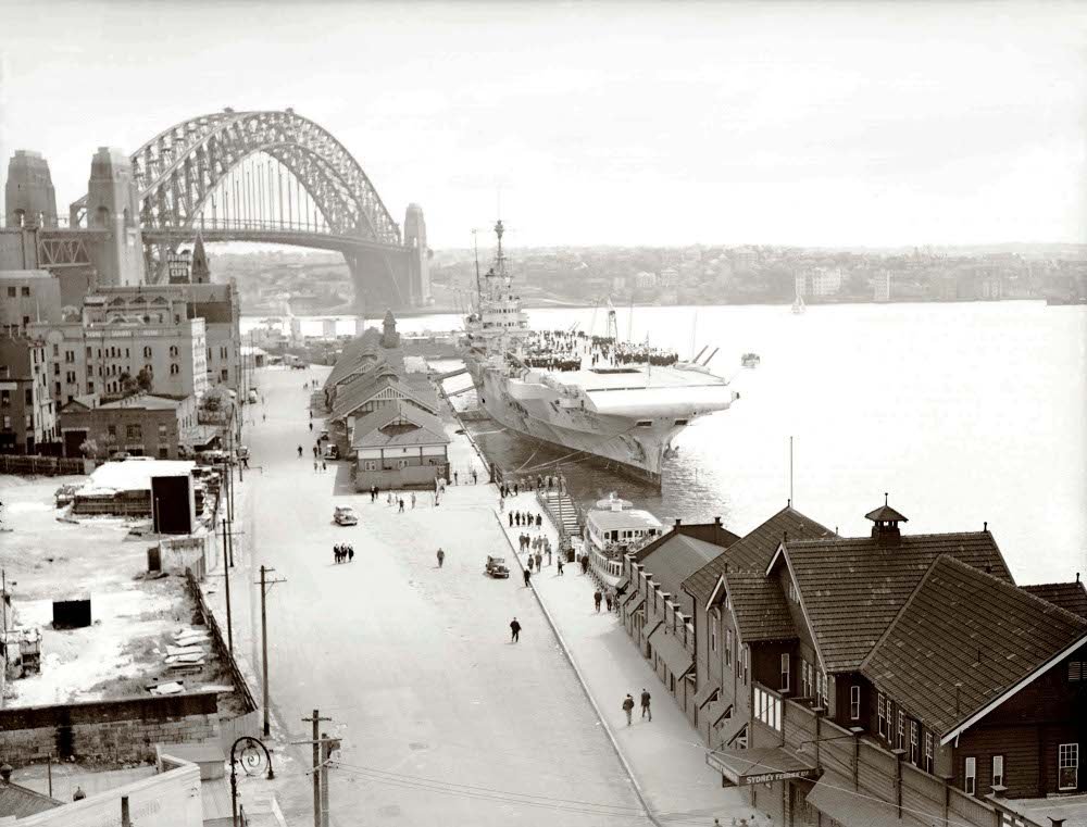 Circular Quay, Sydney, 1940s (c. 1945)