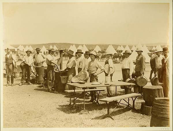 Dinnertime at the Bushmens Contingent Camp, Kensington (c. 1900)