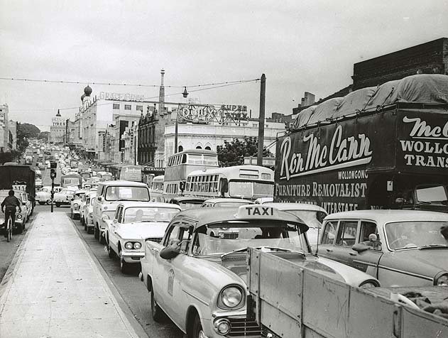 Traffic congestion, Sydney (c. 1962)