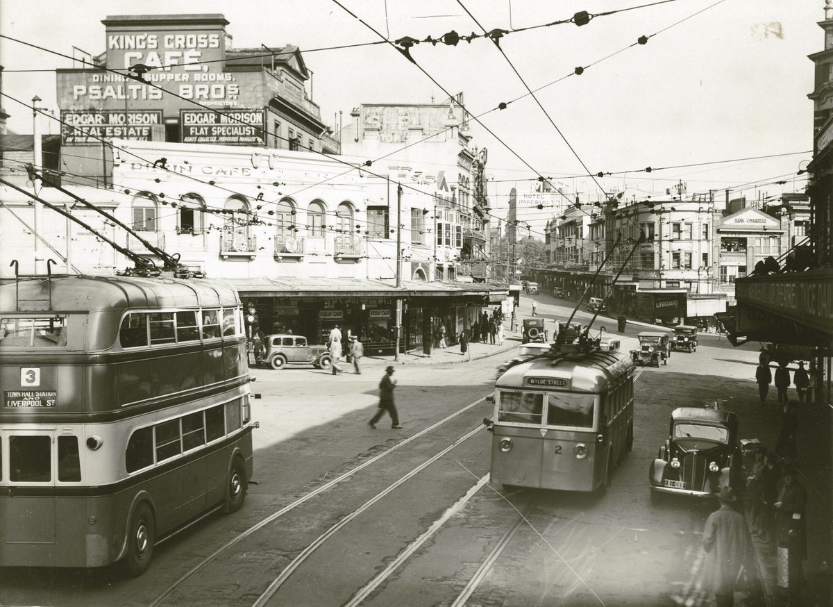 First trip of the Trolley Buses, Rushcutters Bay (1934)