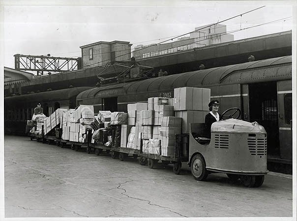 Luggage transport at Sydney, Haymarket (1946)
