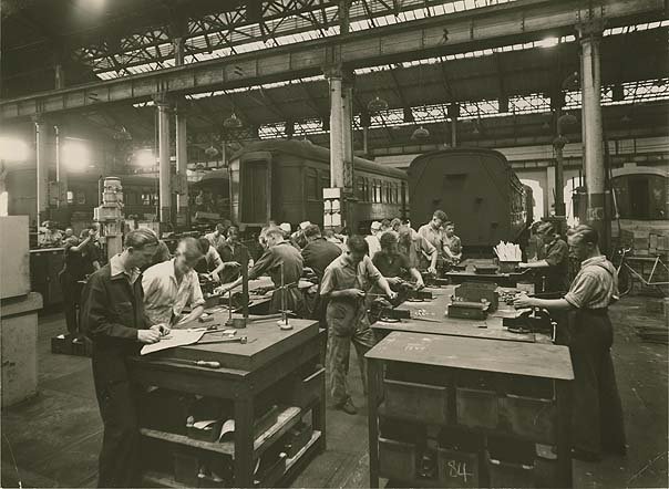 Apprentices at Eveleigh Workshops (c. 1942)