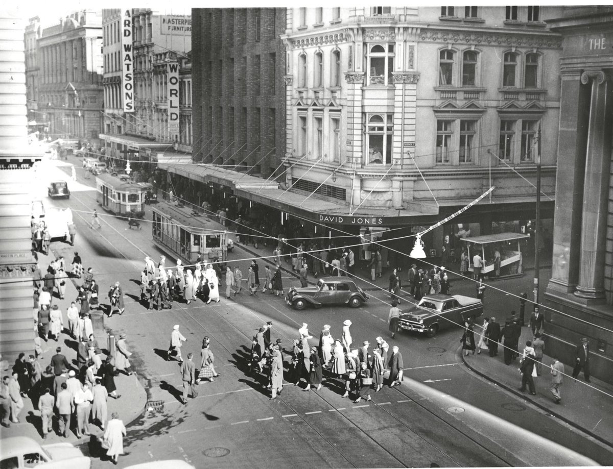 Bustling Sydney, Sydney city centre (1950)