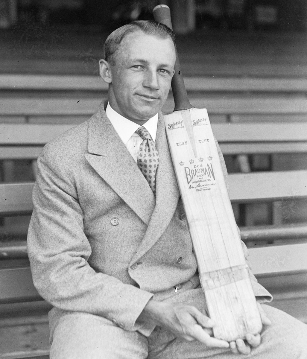 Bradman&Bat, Sydney (1932)