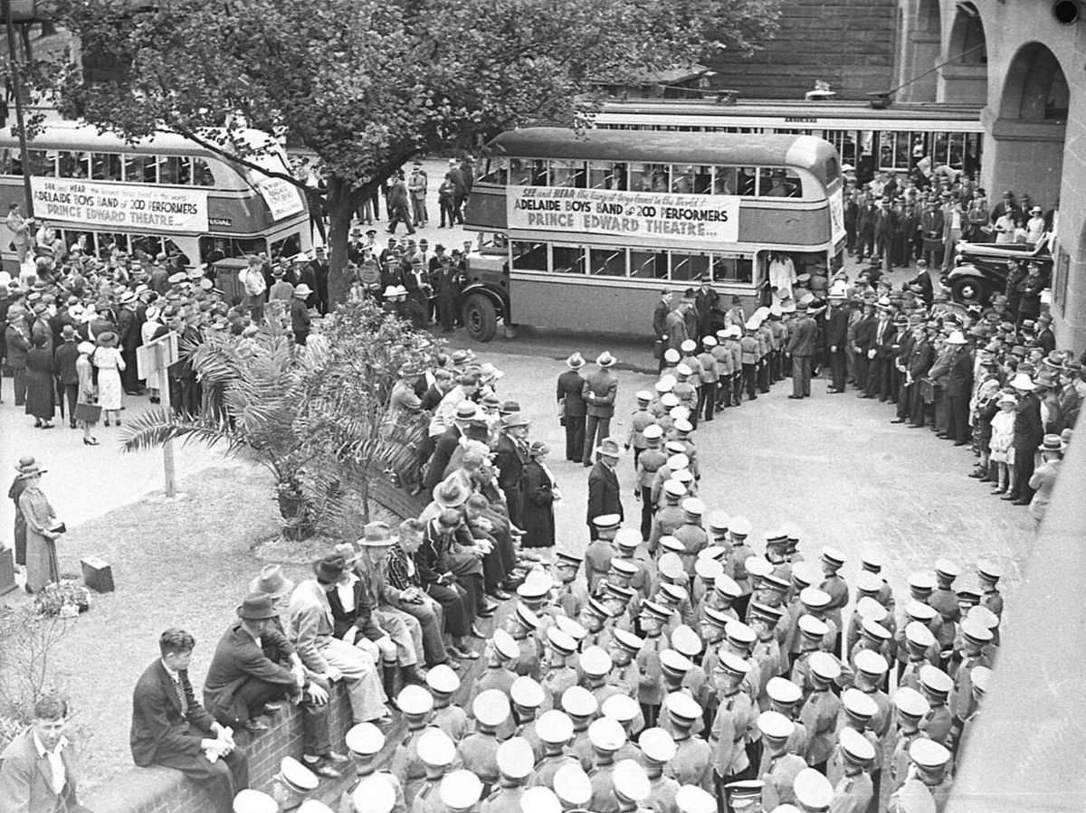 Adelaide Boys Band arriving at Central Railway, Sydney, 14 January 1937 photographer Sam Hood, Haymarket